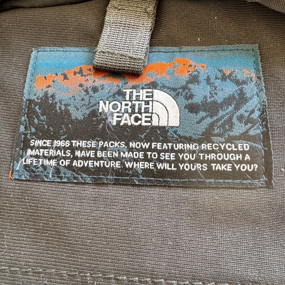 North Face Borealis Backpack - Picture 9 of 10